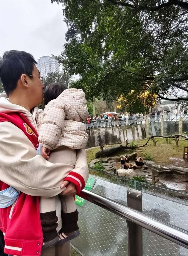 新澳门彩出号综合走势和爸爸带娃患产后抑郁与爸爸带娃患产后抑郁怎么办